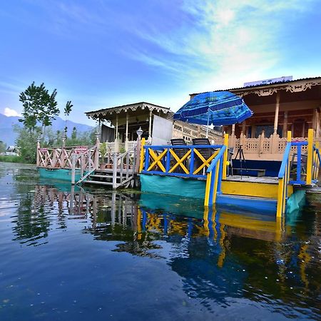 Golden Hopes Group Of Houseboats Hotel Srinagar  Exterior photo